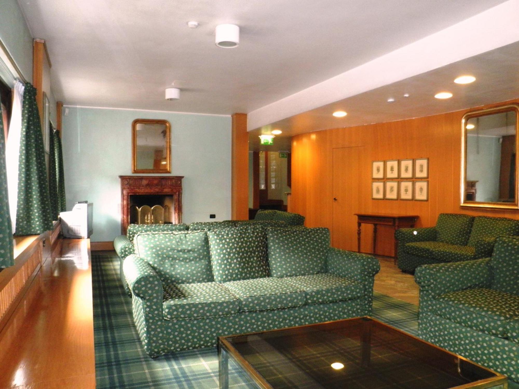Residence Hotel Sport Campiglio Мадонна-ді-Кампільйо Екстер'єр фото